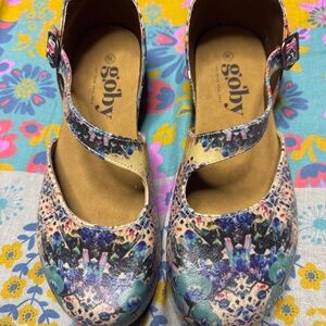 Goby multicolor jewel tone clogs